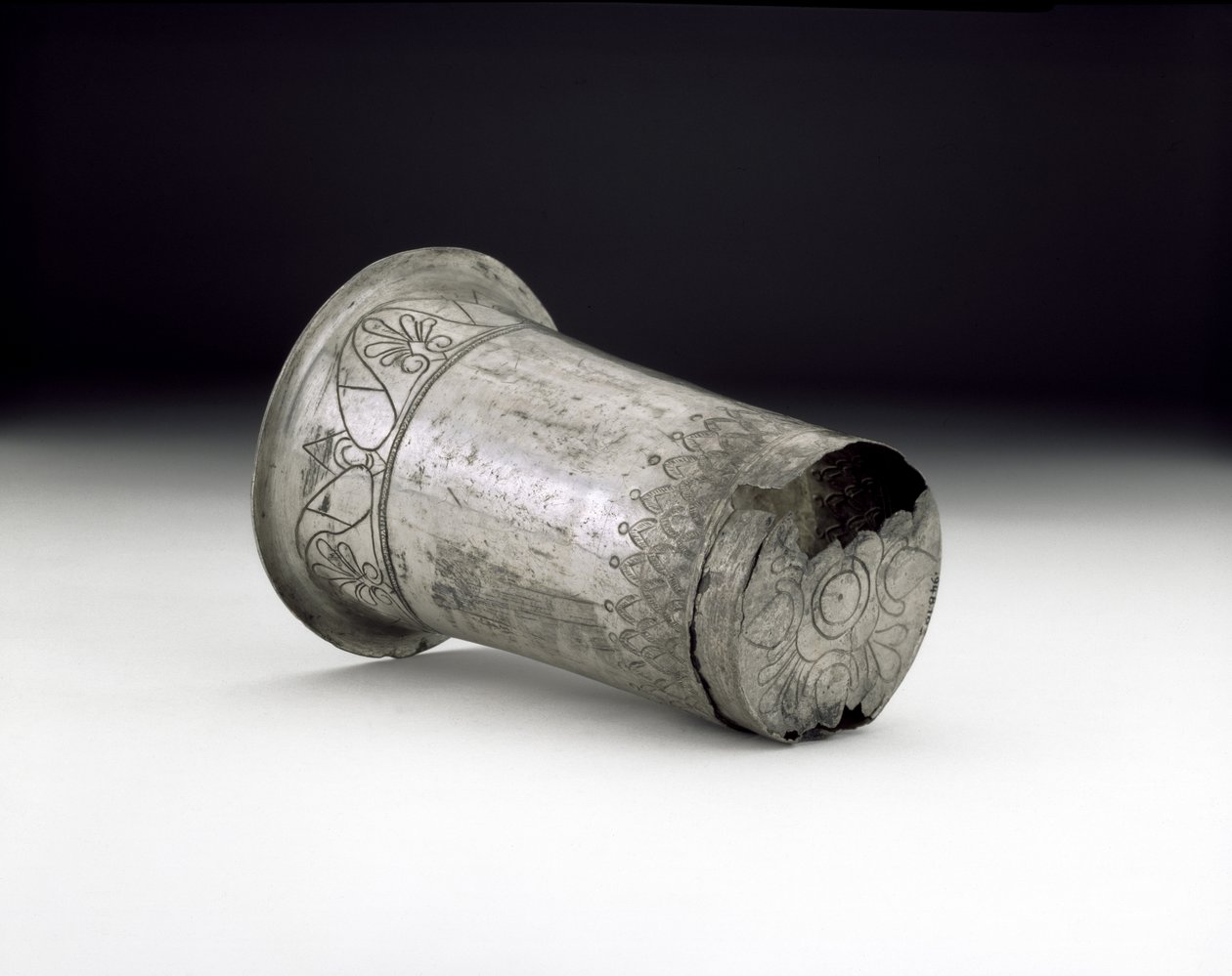 Bægerglas, fundet i Dalboki-graven, Bulgarien (sølv) (se 103328) af Thracian