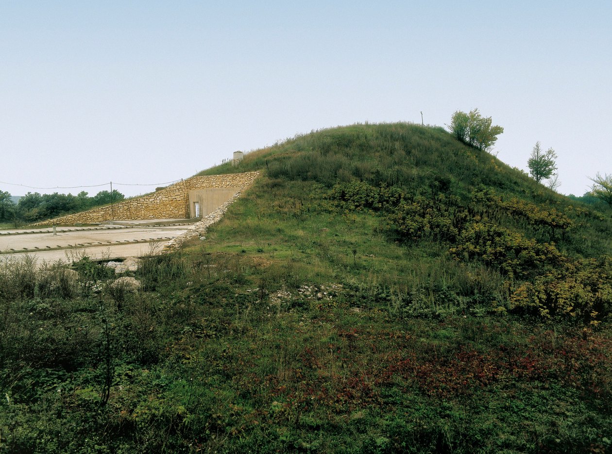 Thrakisk grav af Sveshtari, 3. århundrede f.Kr. (foto) af Thracian Thracian