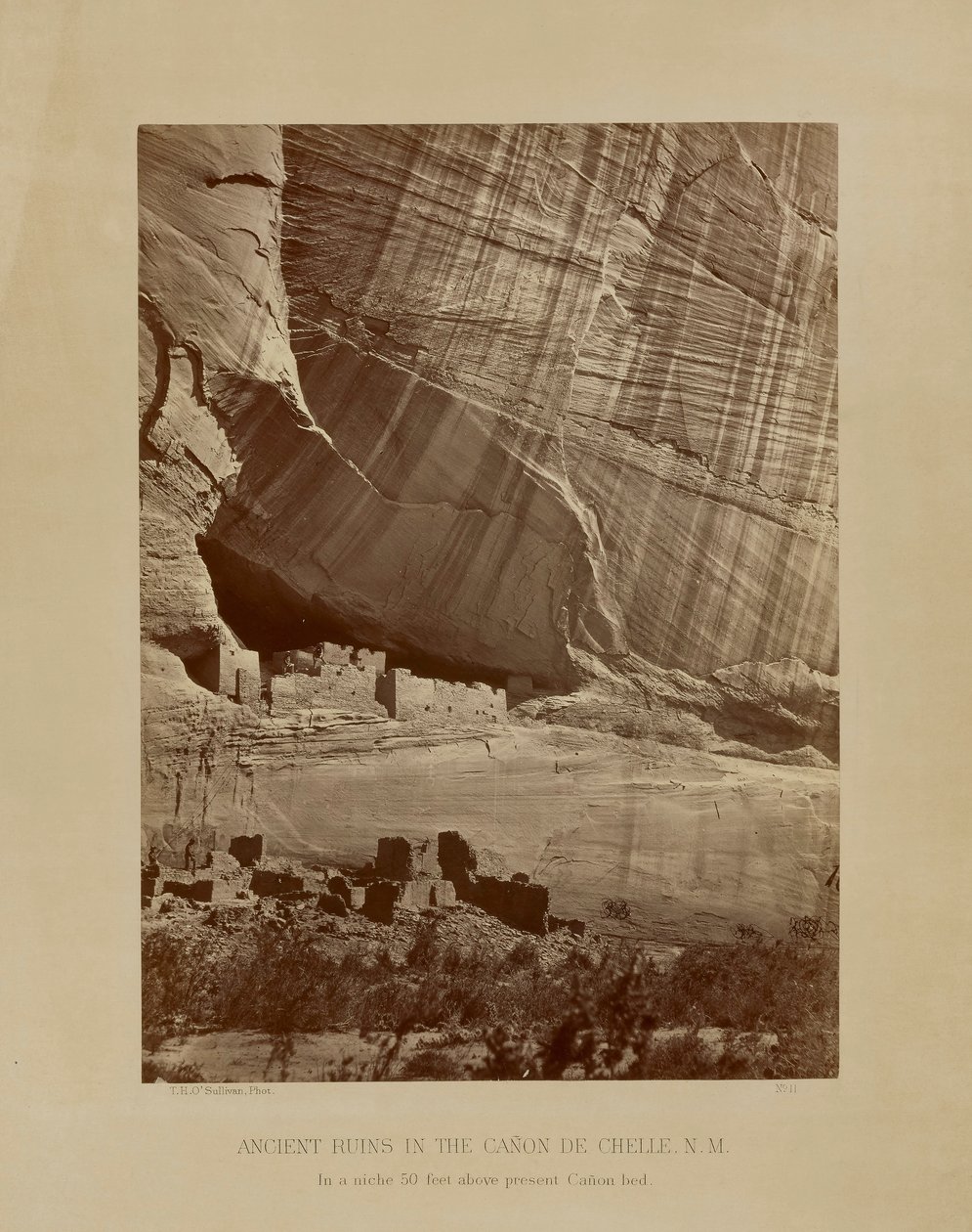 Gamle ruiner i Cañon de Chelle, N.M. (nr. 11, Geografiske udforskninger og undersøgelser vest for den 100. meridian) af Timothy H. O