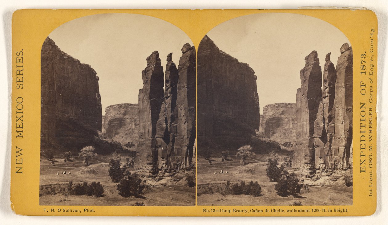 Camp Beauty, Canyon de Chelly, klippevægge omkring 1200 fod høje af Timothy H. O