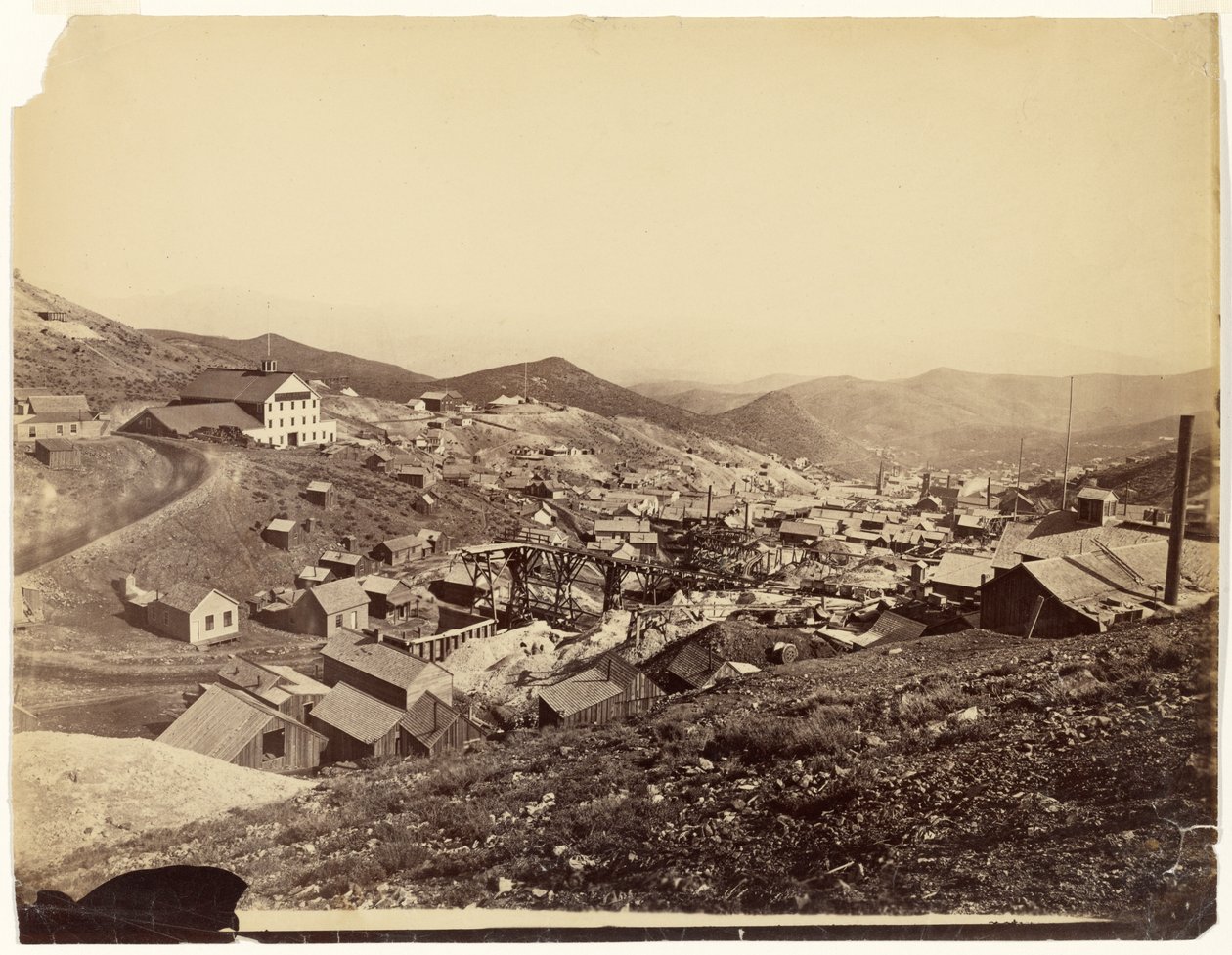 [Gold Hill, West Silver City, Nevada, Silver Peak-bjergkæden] af Timothy H. O