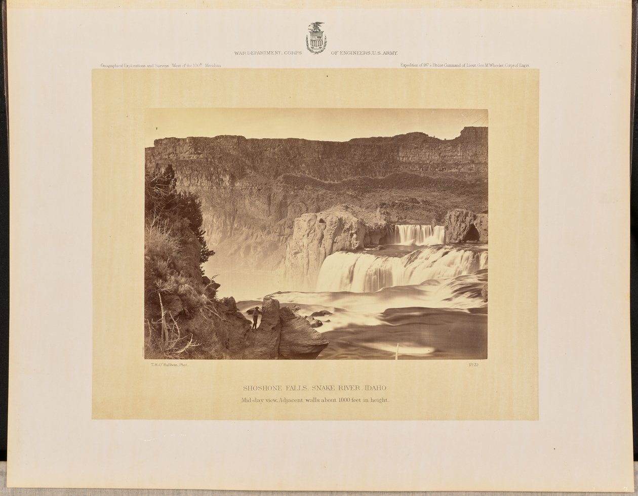 Shoshone Falls, Snake River, Idaho. Middagsudsigt, tilstødende klippevægge omkring 1000 fod høje af Timothy H. O