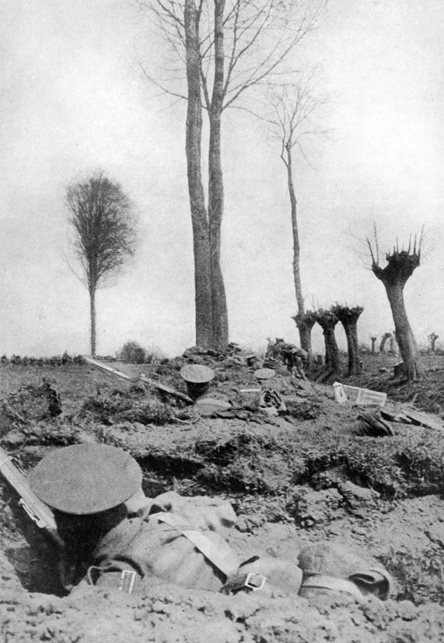 Kings Liverpool-regimentet venter på tyskerne, Første Verdenskrig, 1914-1918, c1920 af Topical Press Agency