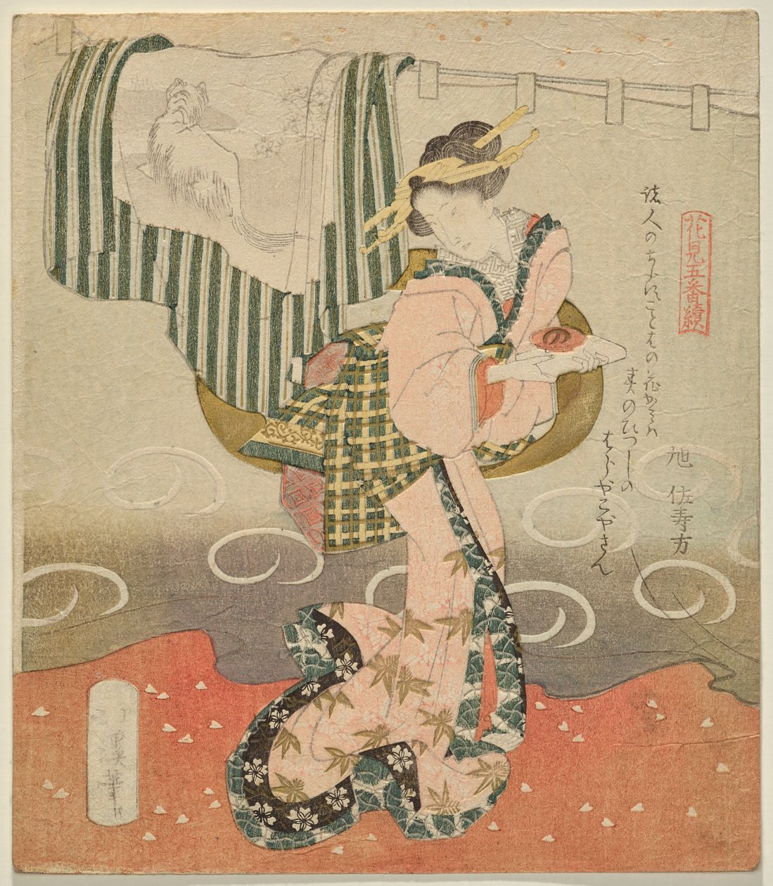 Kvinde med en sakekop foran et gardin og draperet kimono fra Five Sheets for Flower Viewing af Totoya Hokkei