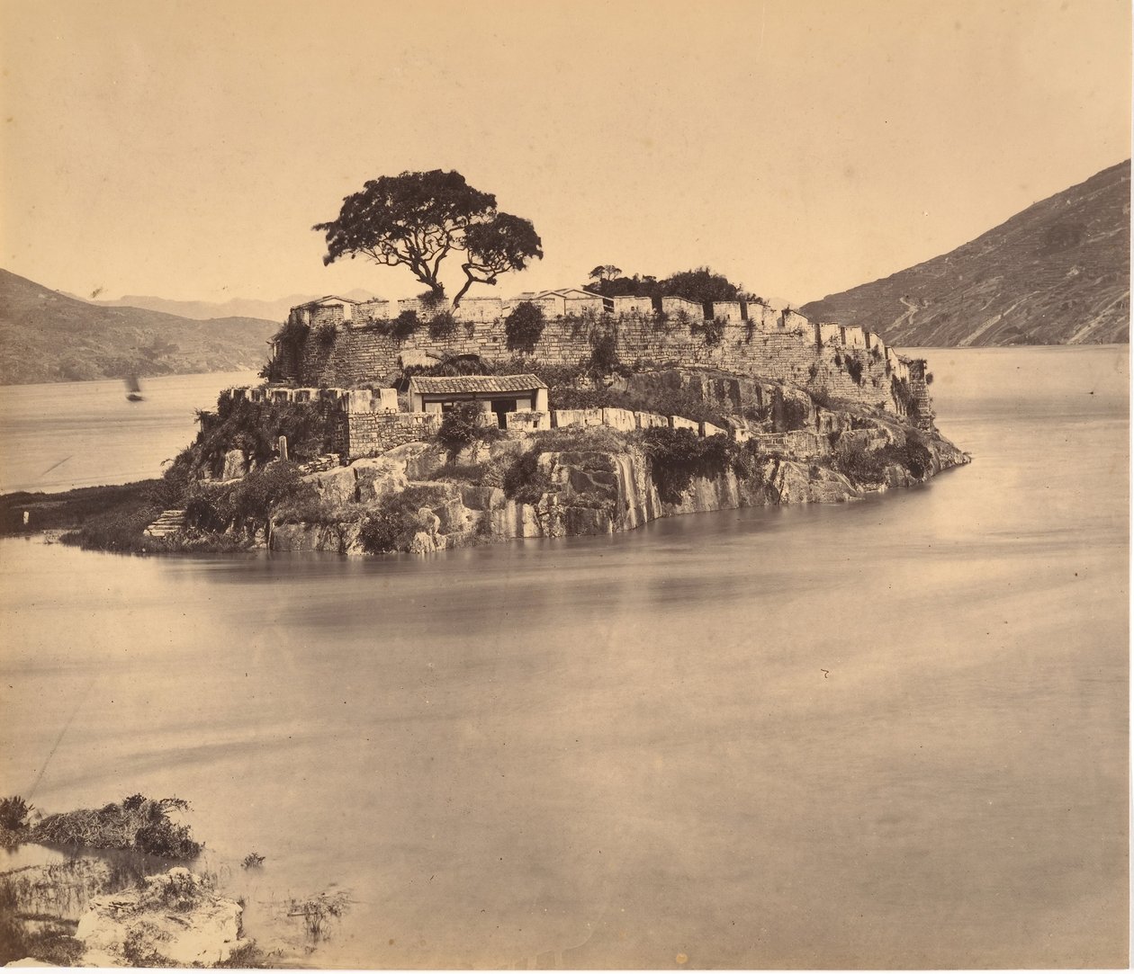 Ming Game Pass River Minca. 1869. af Tung Hing.