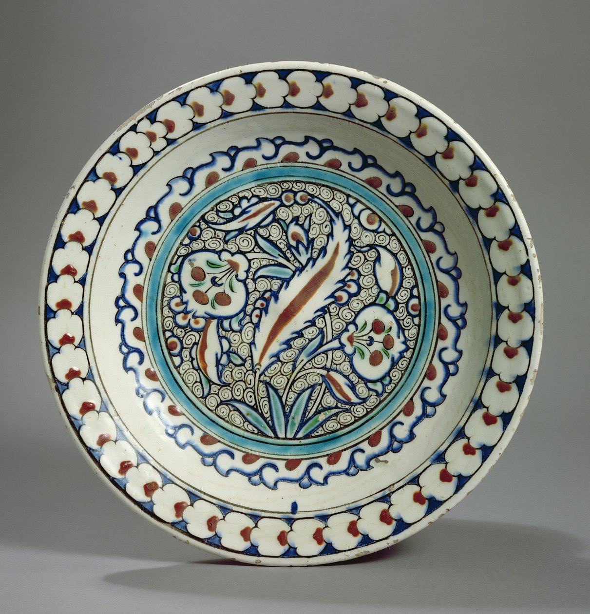 Stenpastaplade, Iznik, Tyrkiet (keramik) af Turkish School
