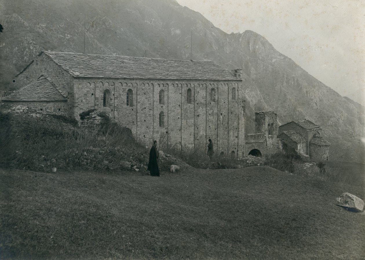 Klosteret San Pietro al Monte, Civate, Lombardiet, Italien, fotografi af Ugo Monneret de Villard, ca. 1910 af Ugo Monneret de Villard