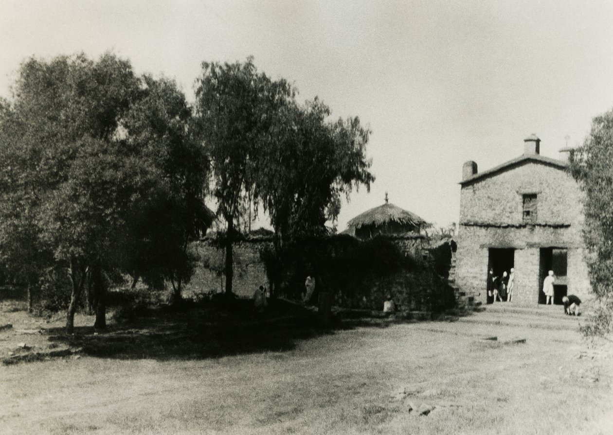Indgang til indhegningen omkring kirken Our Lady Mary of Zion, Axum, Etiopien, fotografi af Ugo Monneret de Villard, ca. 1937 af Ugo Monneret de Villard