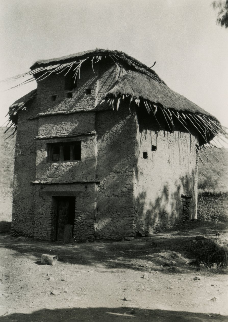 Firkantet hytte med stråtag, Axum, Etiopien, foto af Ugo Monneret de Villard af Ugo Monneret de Villard