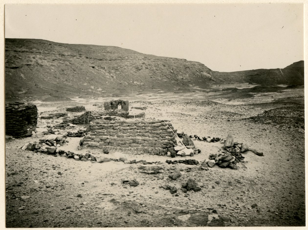 Grav i den sydlige nekropol, Qasr Ibrim, Egypten, foto af Ugo Monneret de Villard af Ugo Monneret de Villard