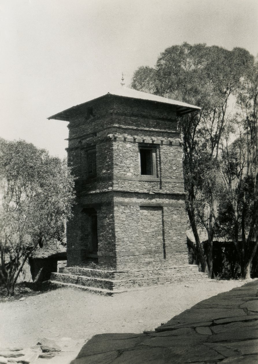 Firkantet bygning i to etager, Axum, Etiopien, foto af Ugo Monneret de Villard af Ugo Monneret de Villard