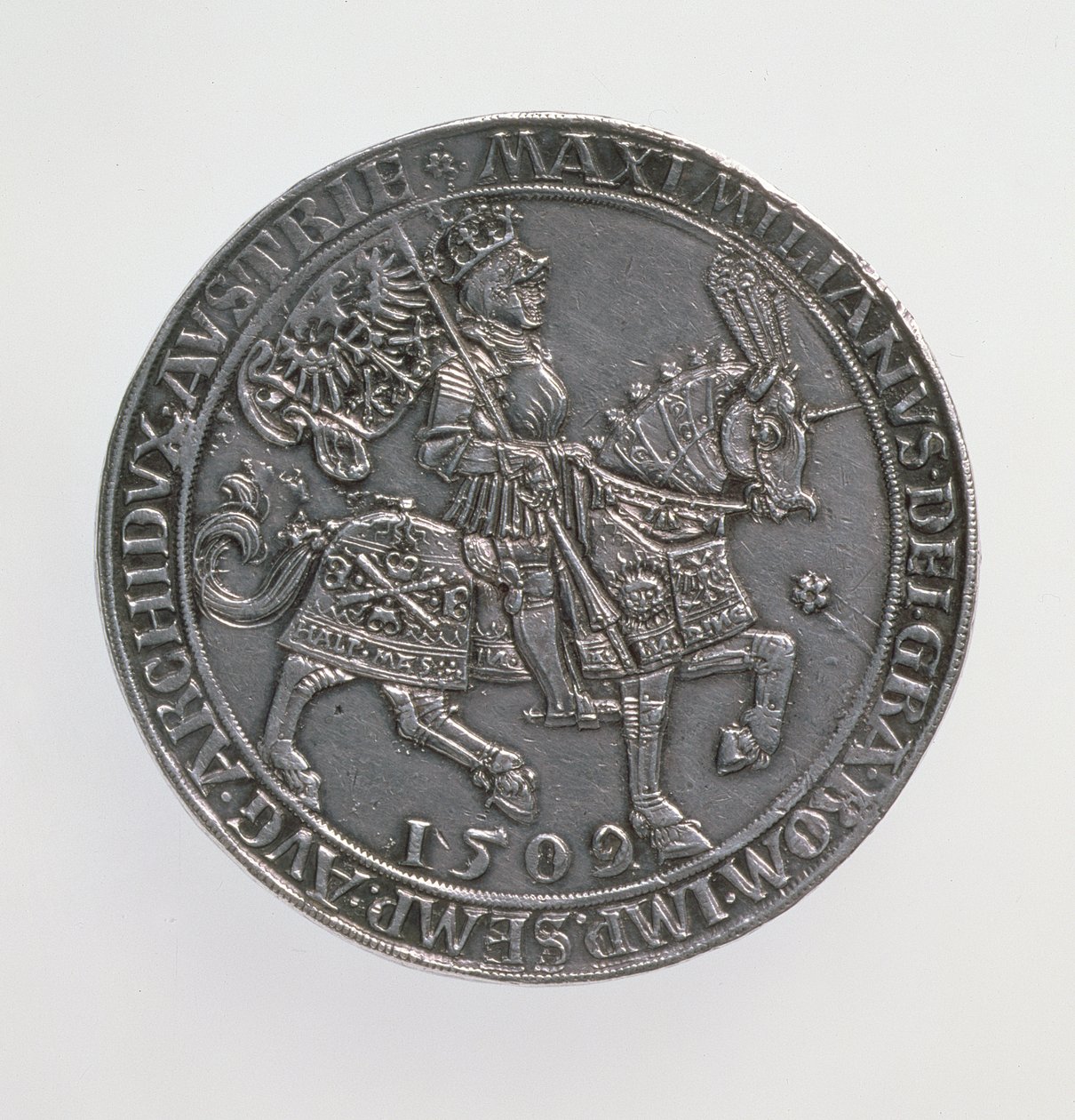 Kronungsdoppelguildiner (dobbeltguldiner) af kejser Maximilian I (1493-1519), Antwerpen Mint, genudgave af en mønt fra 1509, 1517 (forside) (sølv) (for bagside se 168075) af Ulrich Ursentaler