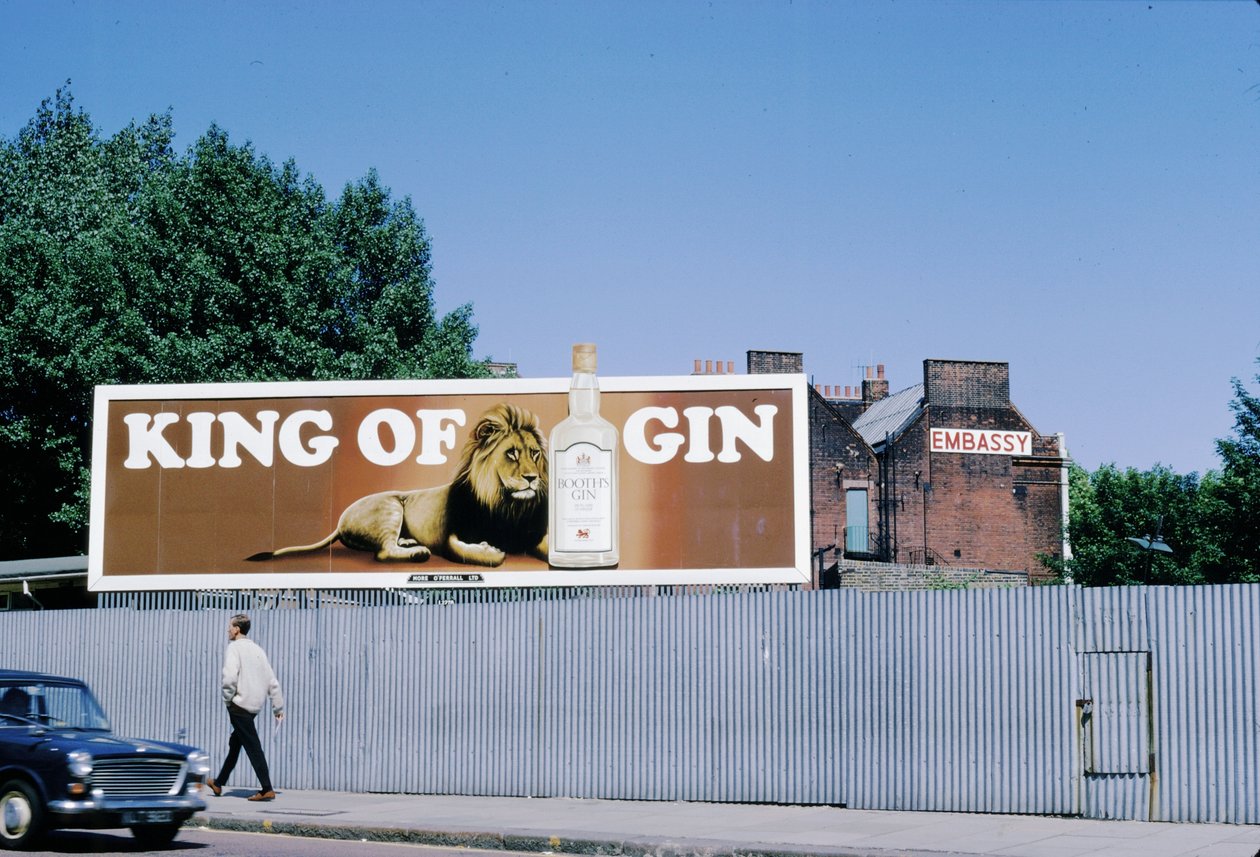 King of Gin, Swiss Cottage, 1967 af Unbekannt Unbekannt