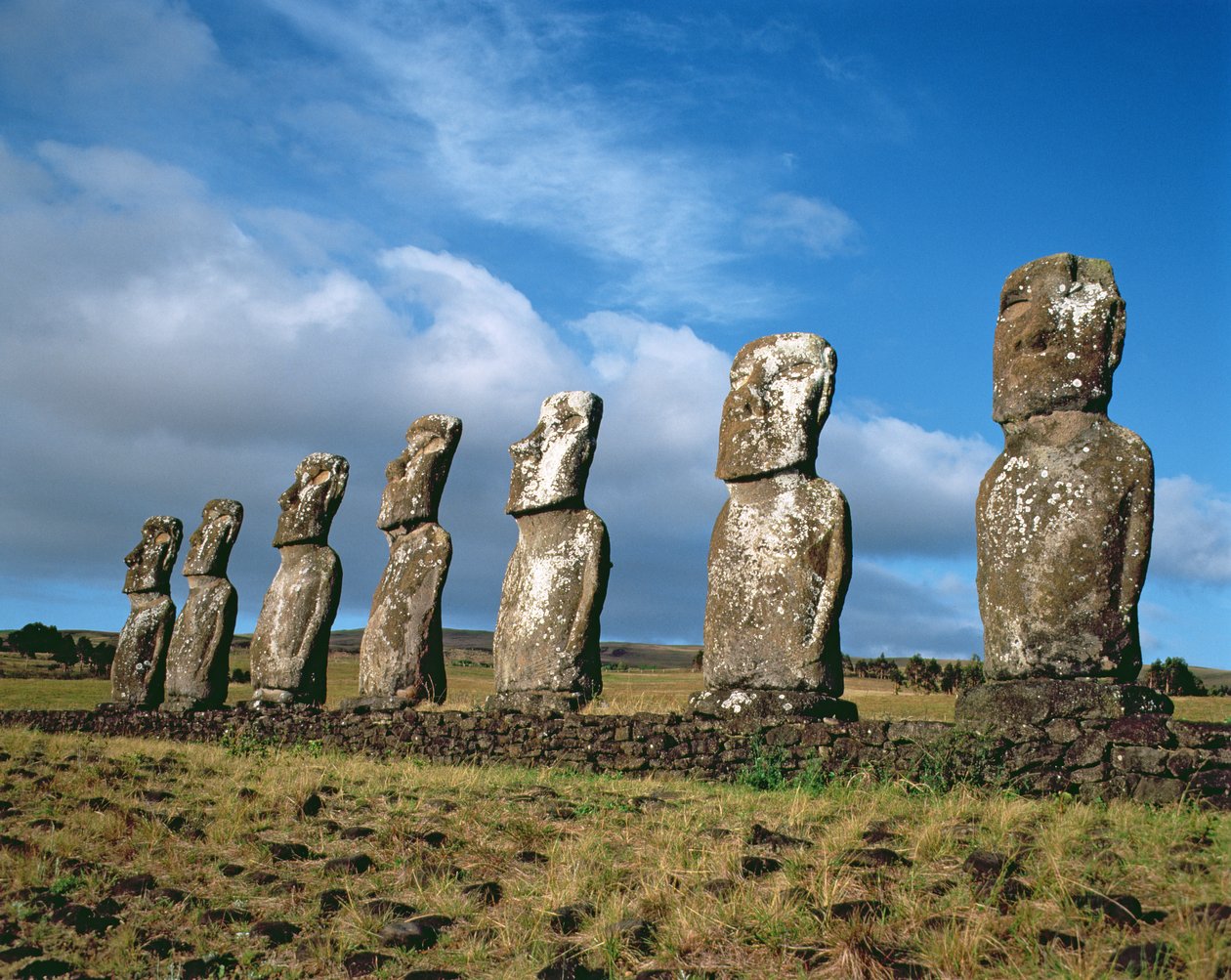 Monolitiske statuer på Ahu Akivi, ca. 1000-1600 (foto) af Unbekannt Unbekannt