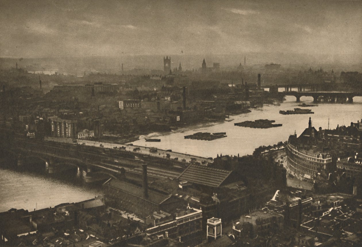 Et farvel kig på vidunderlige London fra korset på St. Pauls Dome, c1935. af Unbekannt