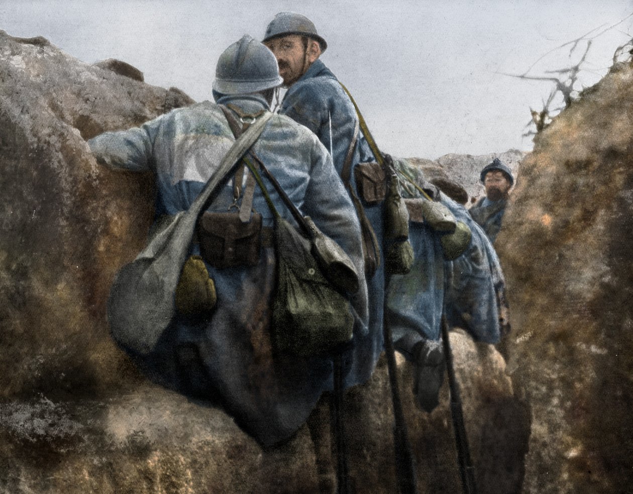 En fransk skyttegrav før et angreb, 2. slag ved Champagne, Frankrig, 25. september 1915 af Unbekannt