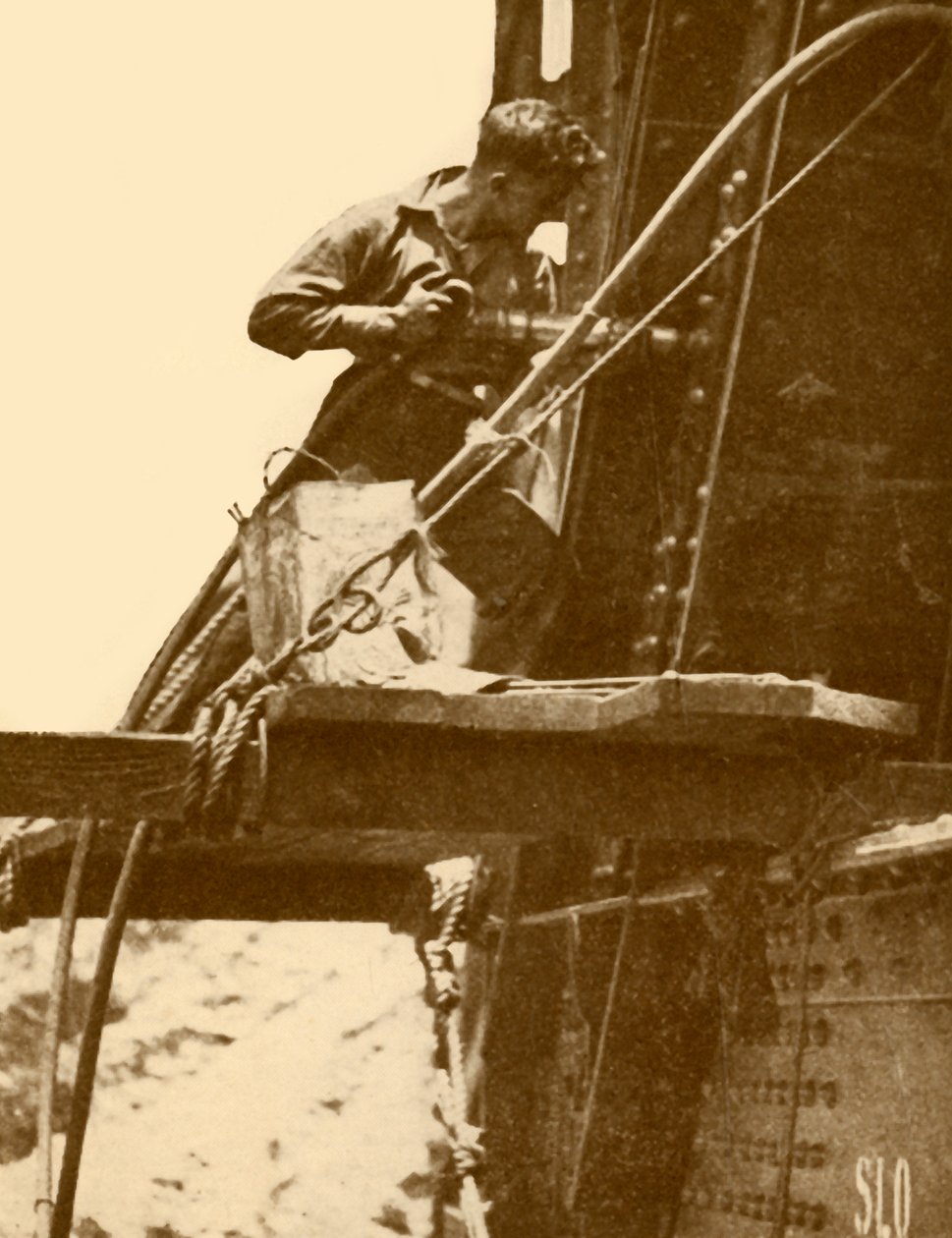 En medrivende hammer i drift på Sydney Harbour Bridge, c1930. af Unbekannt