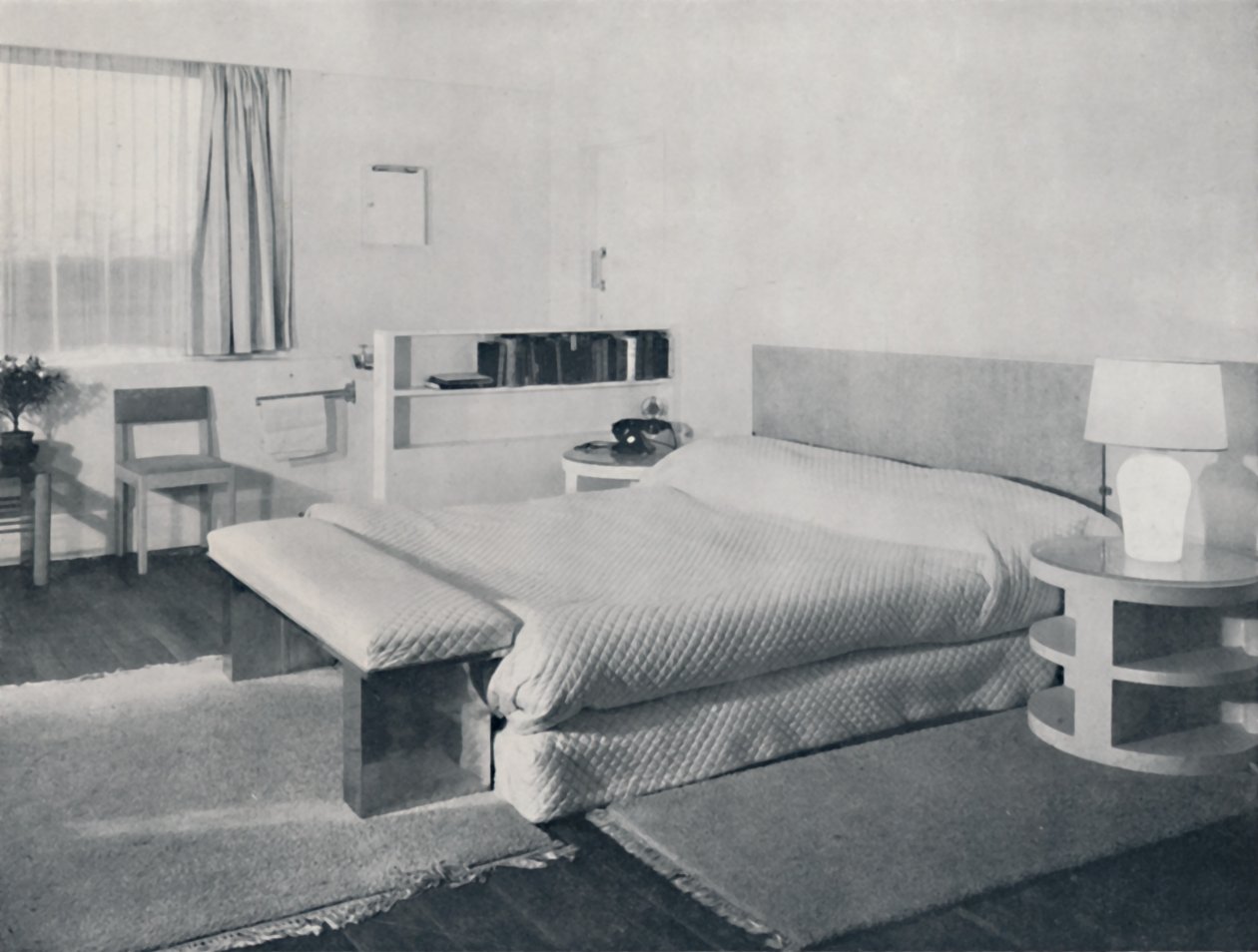 Et soveværelse i et landsted, af Duncan Miller, London, 1936 af Unbekannt