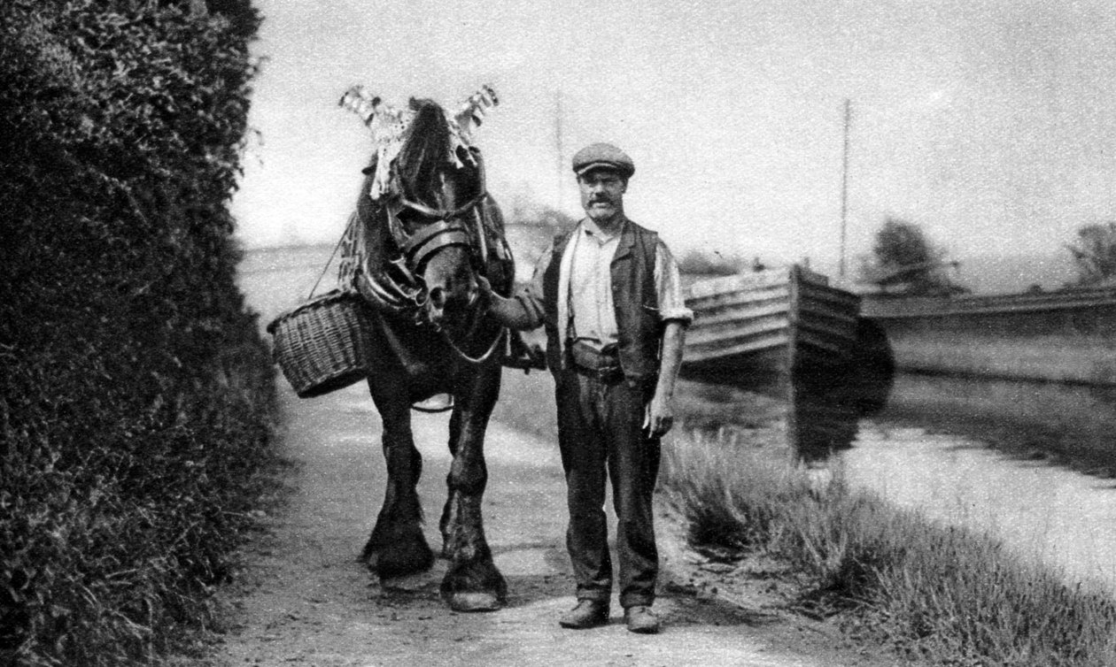 En hest trækker en kanalpram, 1926-1927 af Unbekannt