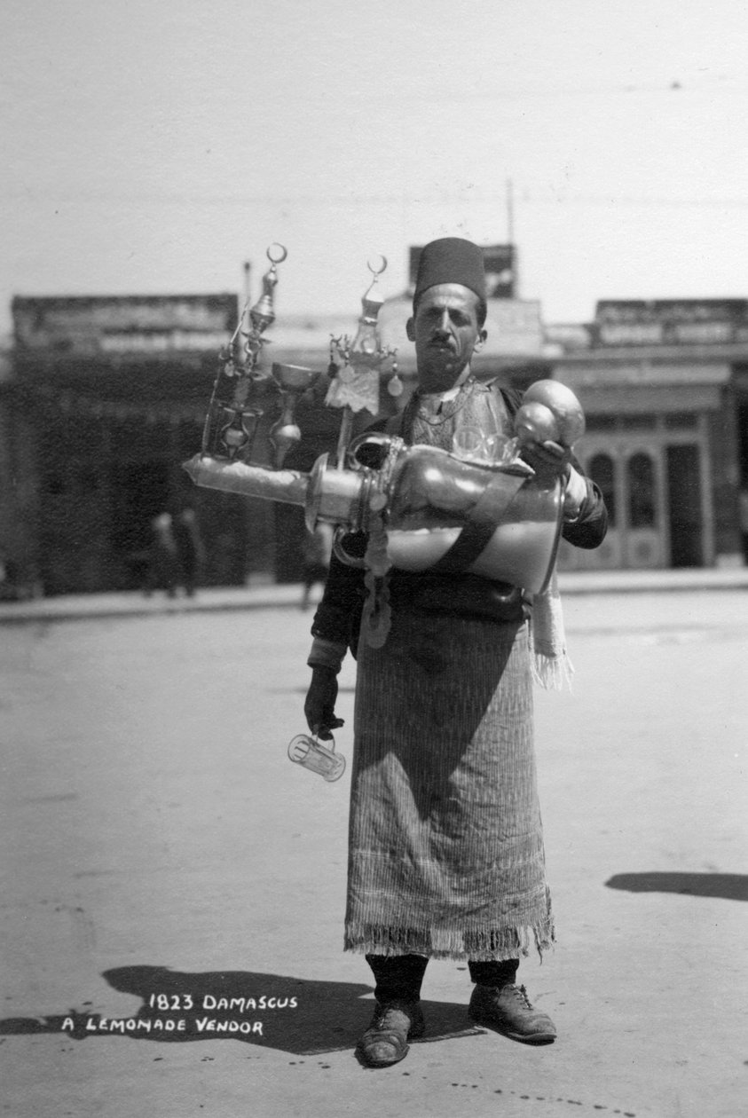 En limonadeforhandler, Damaskus, Syrien, c1920