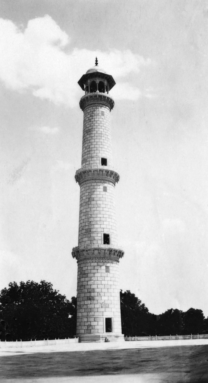 En minaret ved Taj Mahal, Agra, Indien, 1916-1917 af Unbekannt