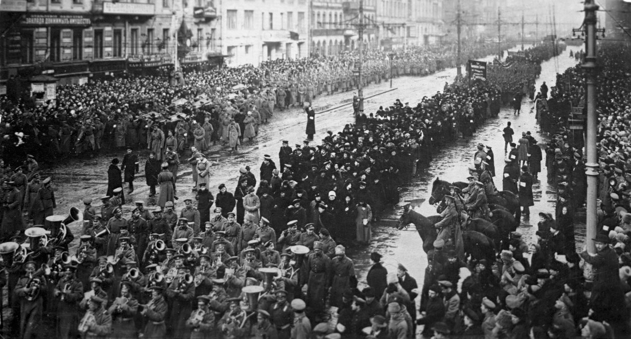 En sørgeceremoni for ofrene for februarrevolutionen, Rusland, 5. april, 1917 af Unbekannt