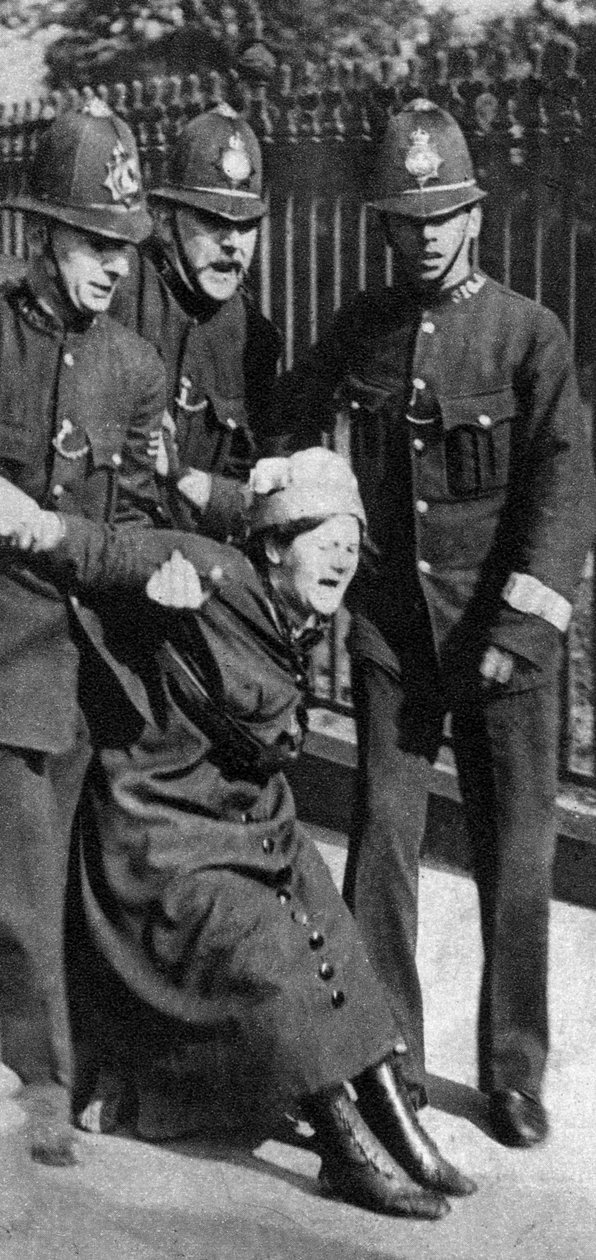 En suffragette bliver arresteret, omkring 1910