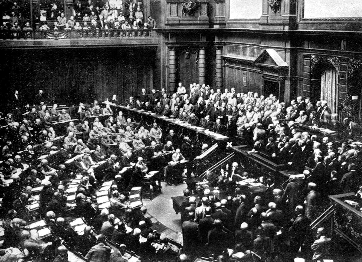 Et typisk møde i rigsdagen, den tyske republiks parlament, 1926 af Unbekannt
