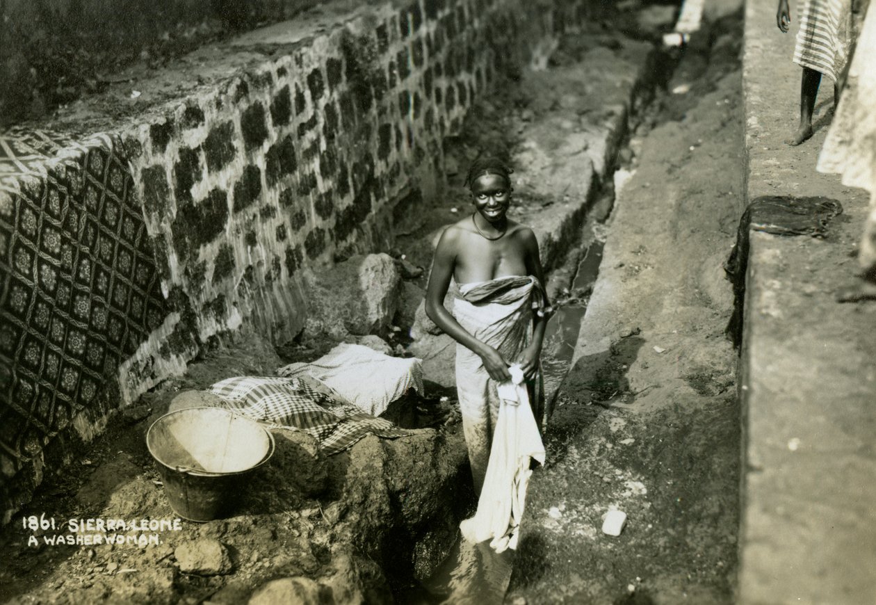 En vaskekone, Sierra Leone, det 20. århundrede af Unbekannt