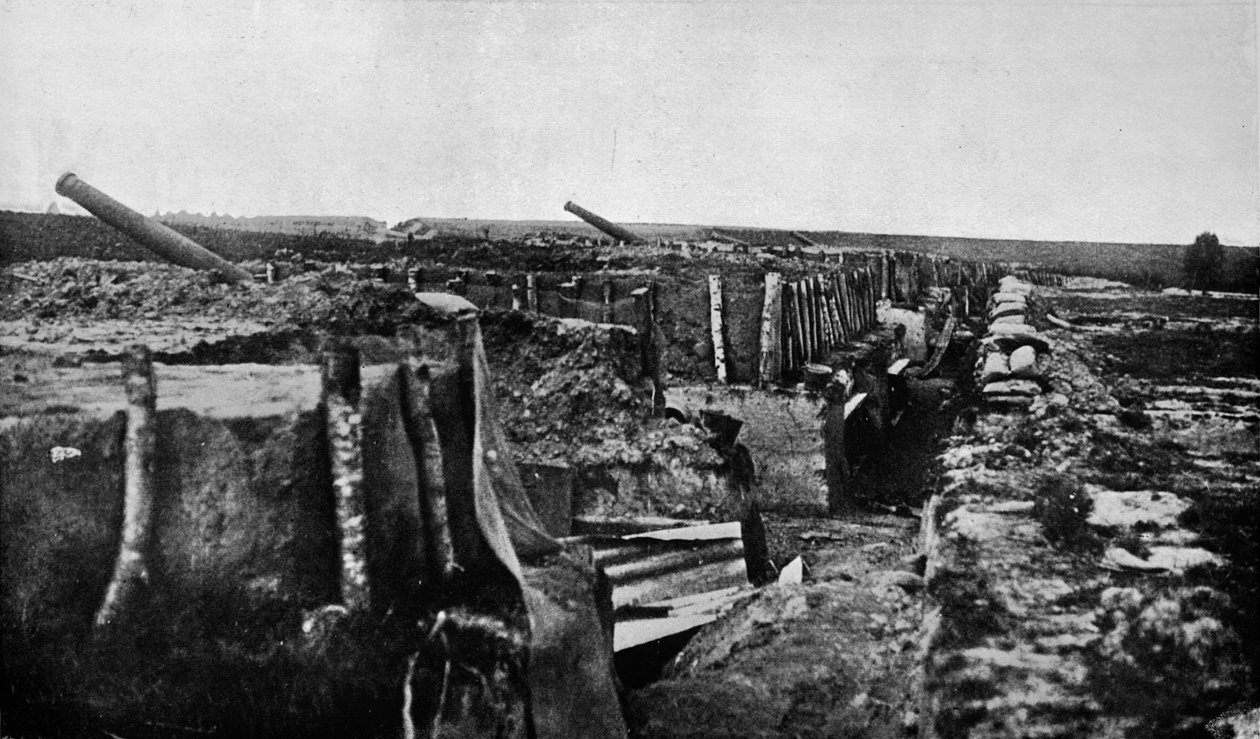 Forladte britiske skyttegrave og kanoner ved Maubeuge, 1914 af Unbekannt