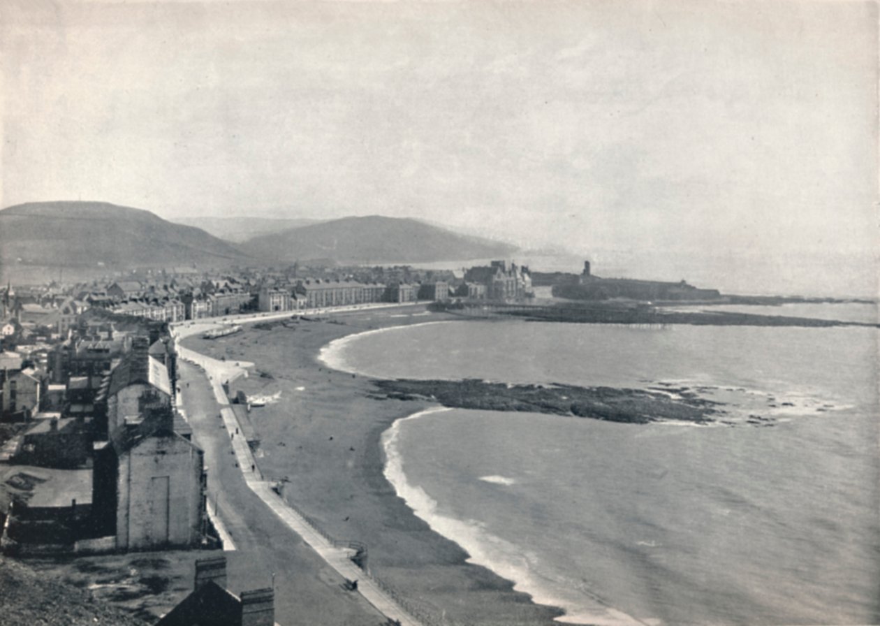 Aberystwyth - Udsigt over bugten, viser slottet og University College, 1895 af Unbekannt