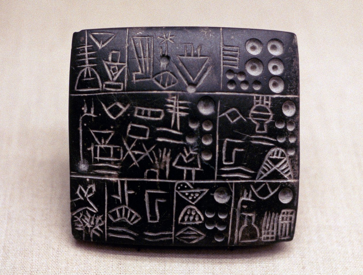 Administrativ lertavle, Mesopotamien Sumerisk, 3100-2900 f.Kr. af Unbekannt