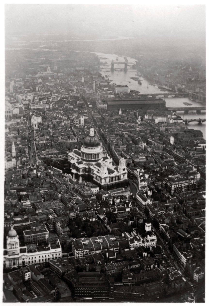 Luftfoto af St Pauls Cathedral, London, fra en Zeppelin, 1931 1933 af Unbekannt