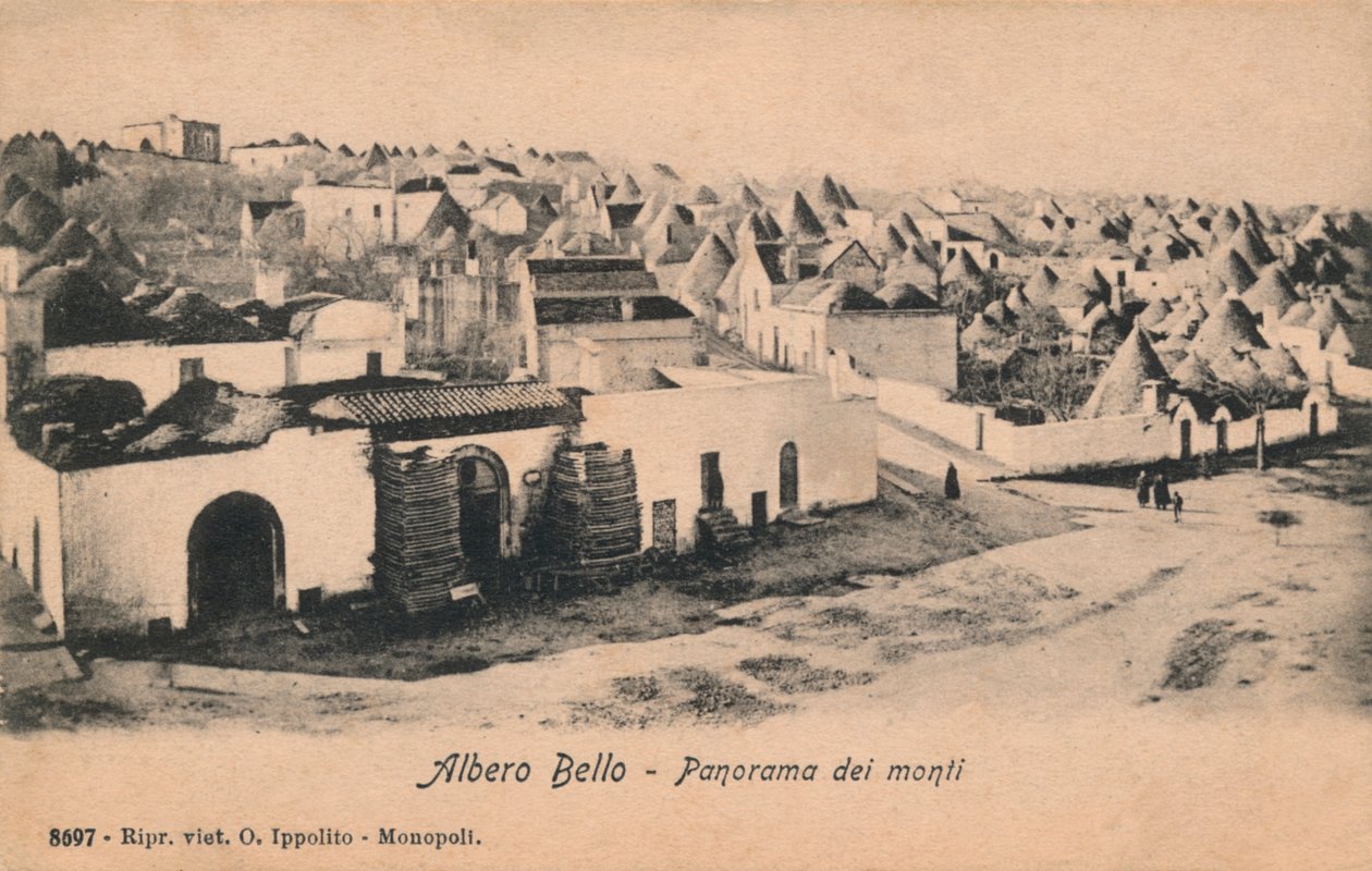 Albero Bello - Panorama af bjergene, c1910. af Unbekannt