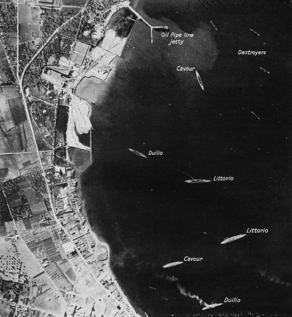Alle hendes æg i én kurv, 1940 1943 af Unbekannt