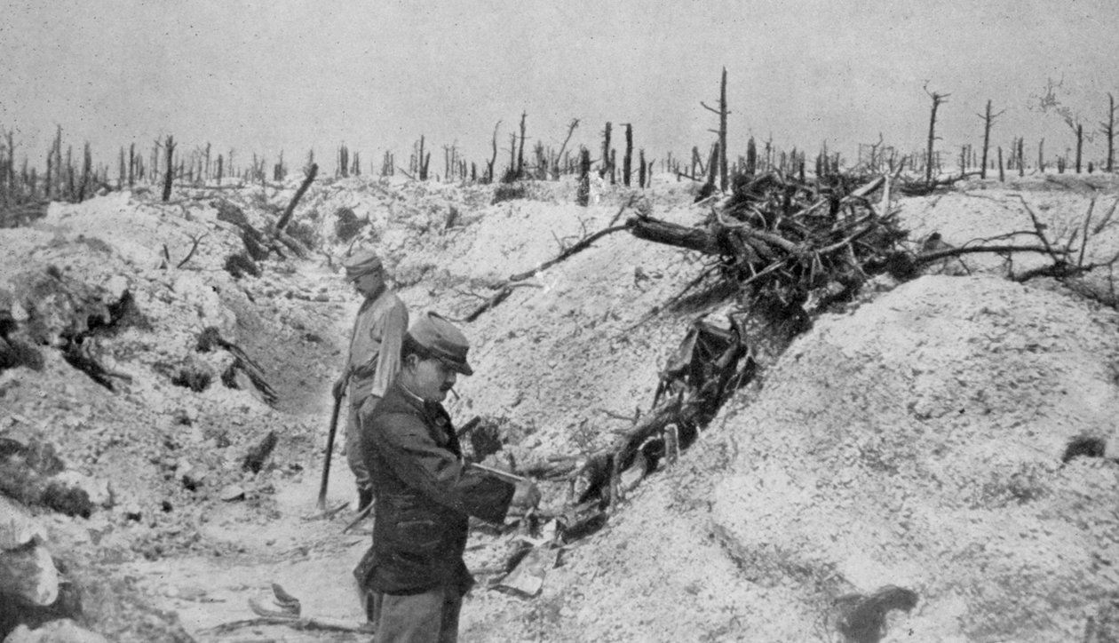 En forladt tysk skyttegrav omkring Mesnil, Champagne, Frankrig, Første Verdenskrig, 1915 af Unbekannt