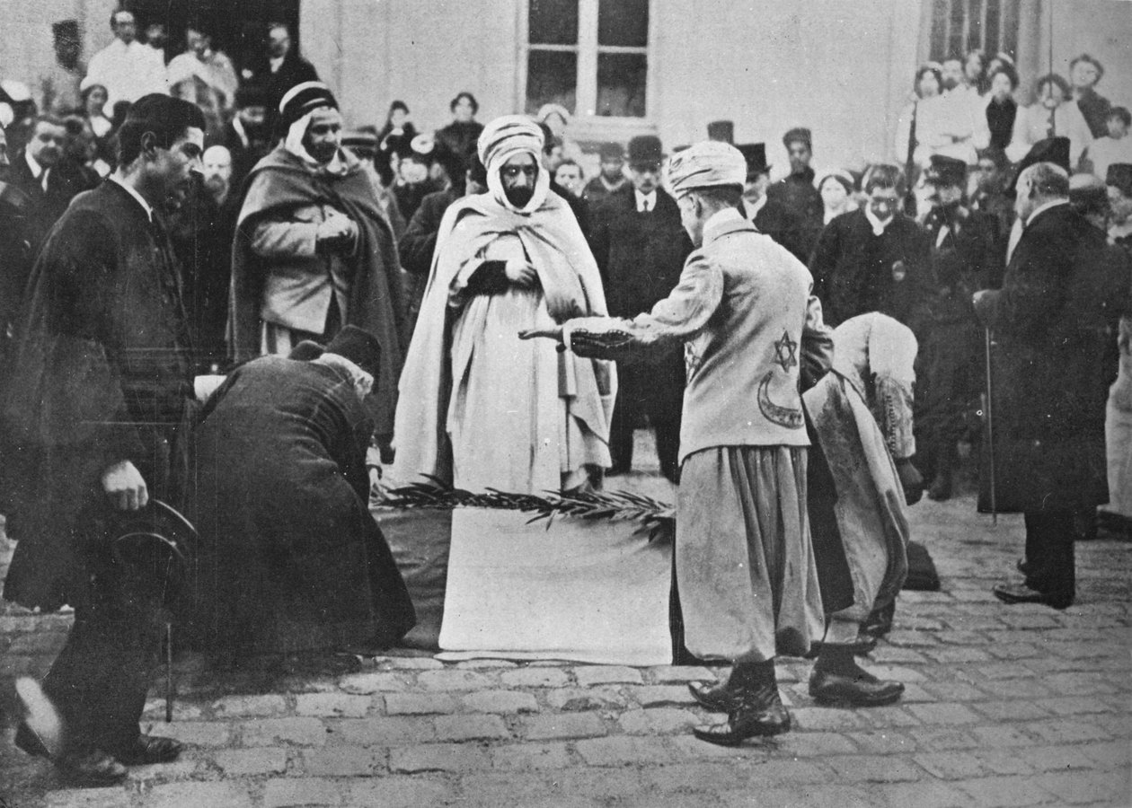 Et usædvanligt syn i Paris, 1914 af Unbekannt