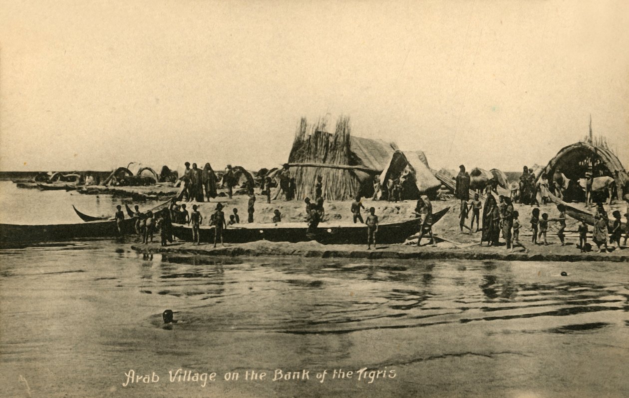 Arabisk landsby på bredden af Tigris, c1918-c1939. af Unbekannt