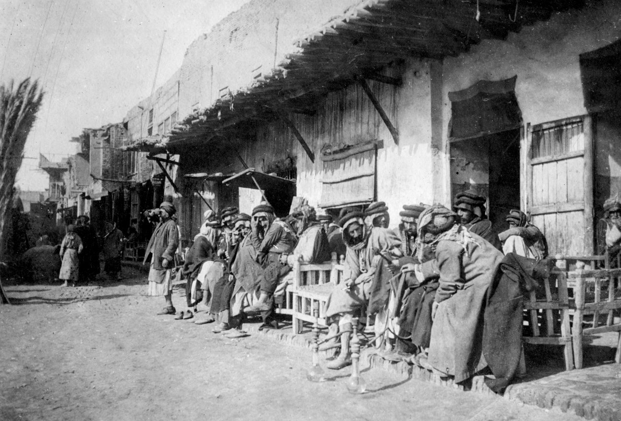 Arabisk café, Kazimain, Irak, 1917-1919 af Unbekannt