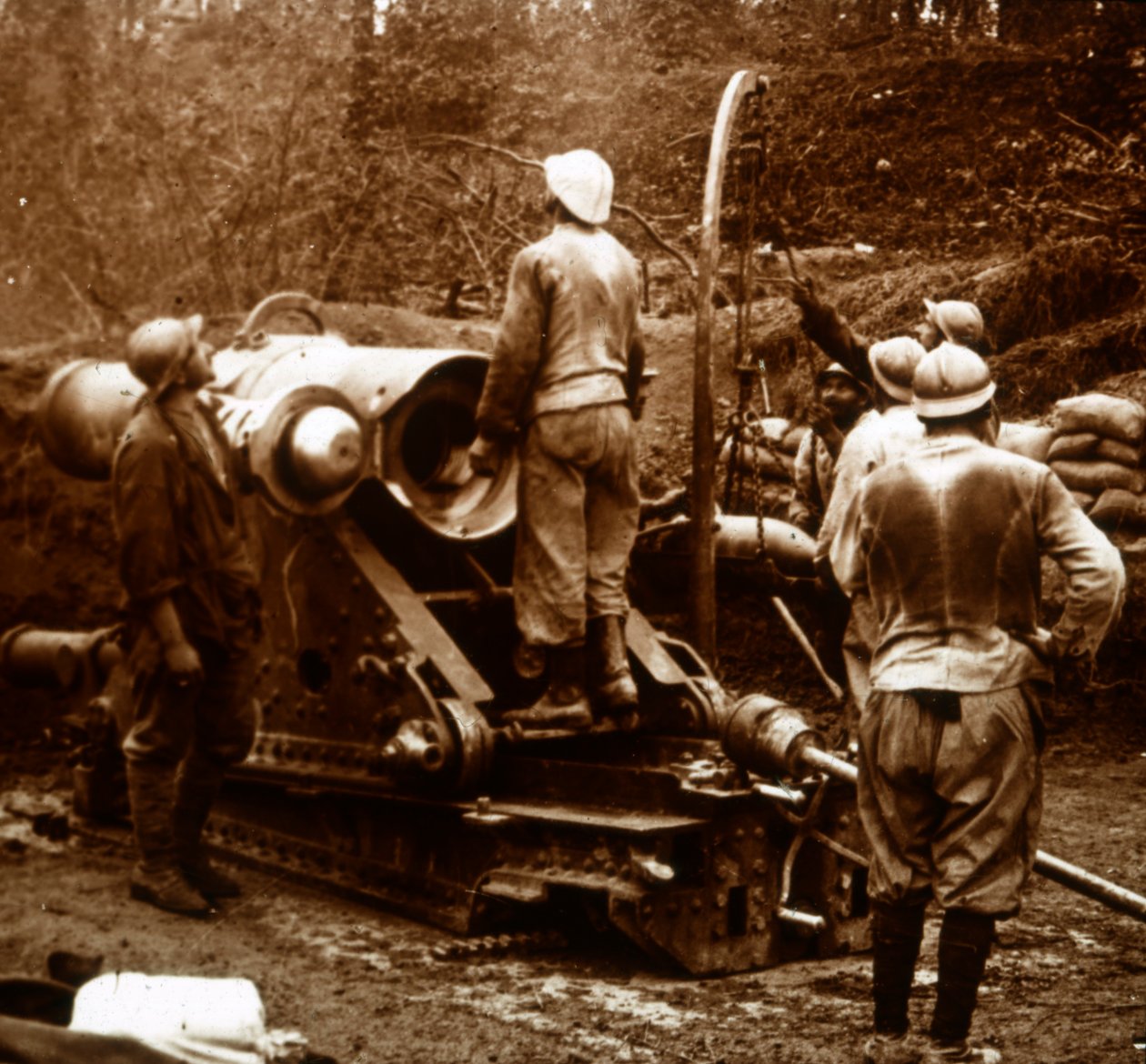 Artilleri, Bois du Chatelet, Frankrig, c1914-c1918 af Unbekannt