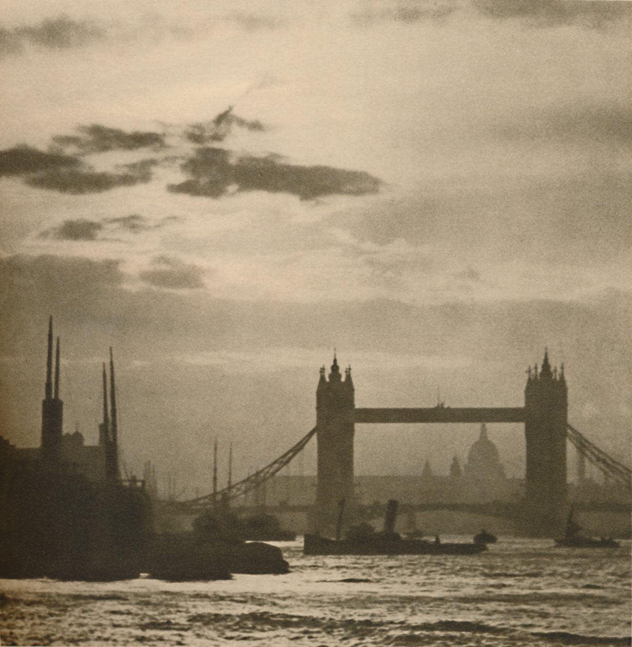 Som skibene ser London fra poolen, c1935. af Unbekannt