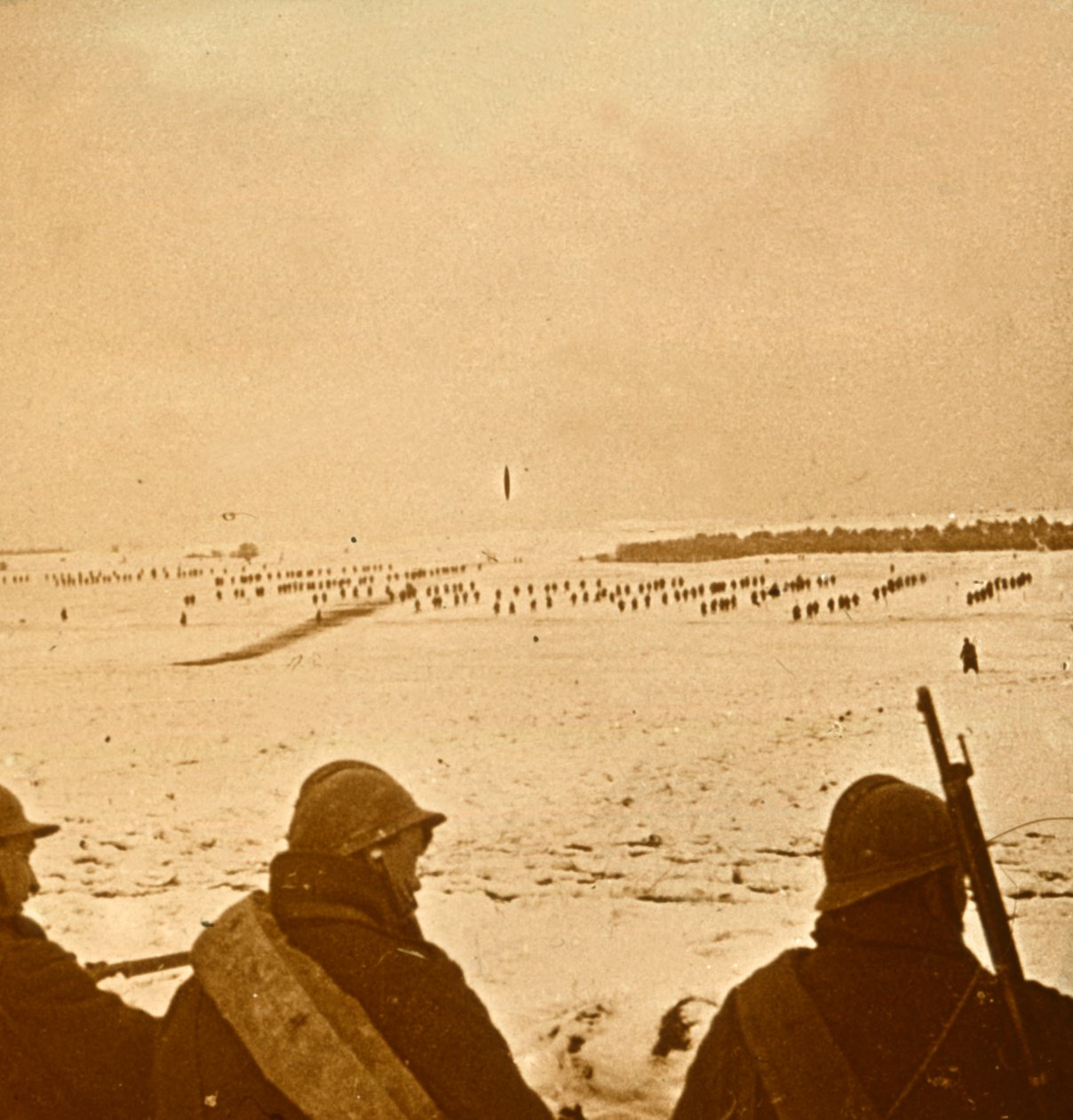 Overfaldsbølger, c1914-c1918 af Unbekannt