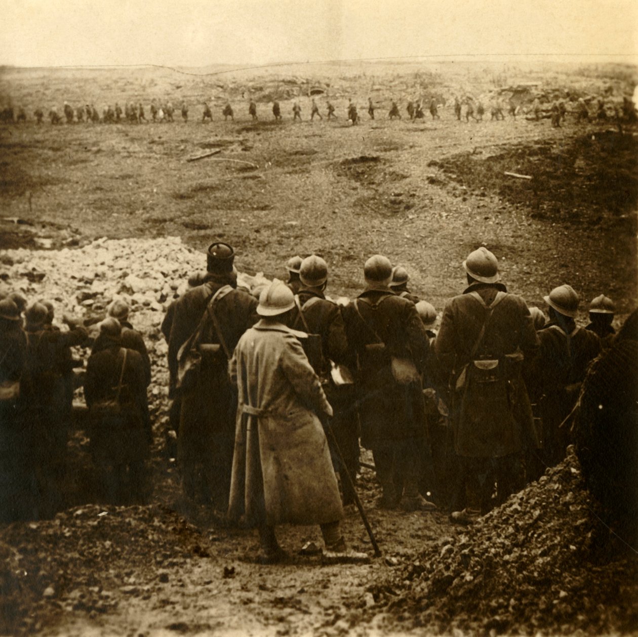 Angreb ved Douaumont, Nordfrankrig, december 1916 af Unbekannt