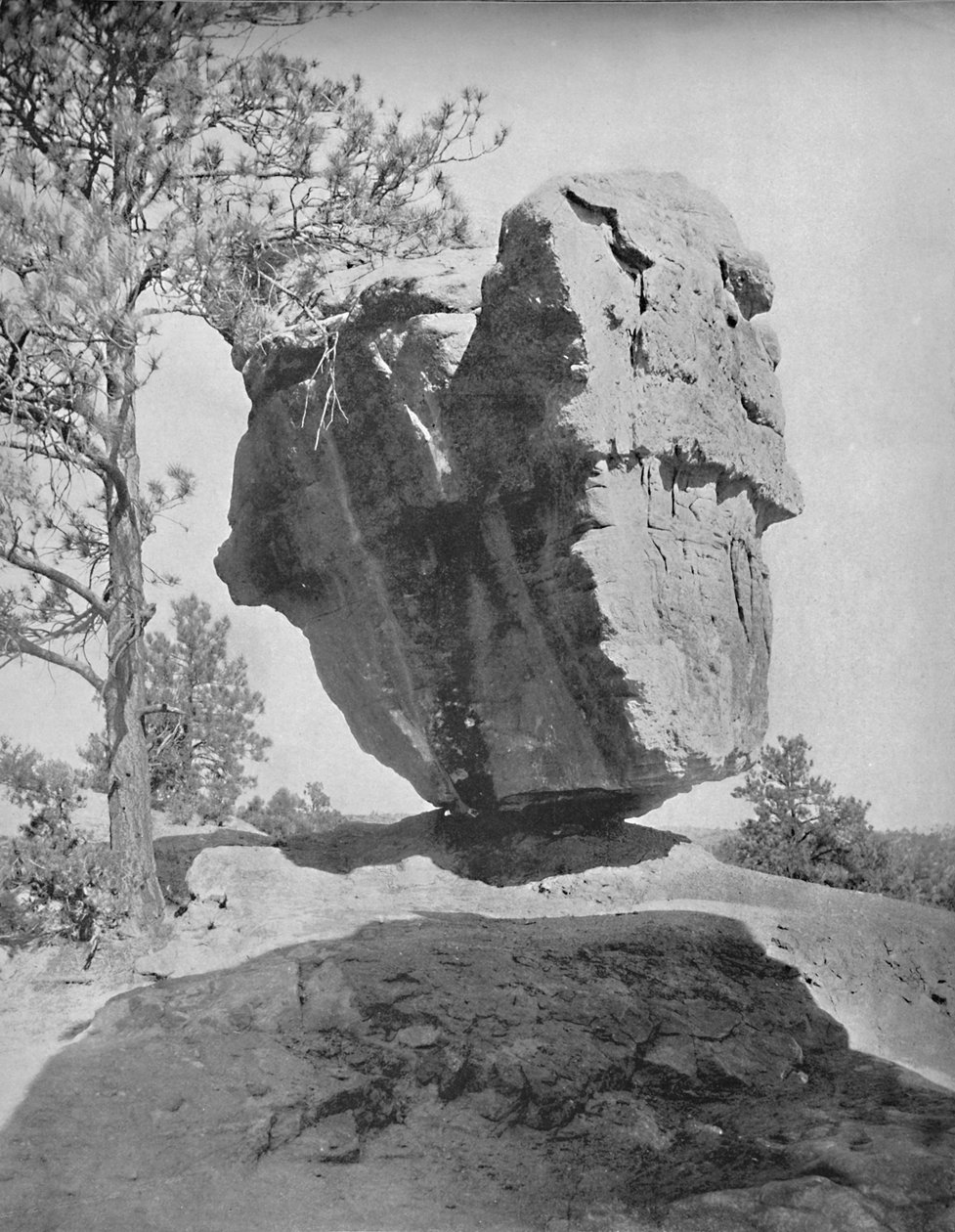 Balanced Rock, Garden of the Gods, Col., c1897. af Unbekannt