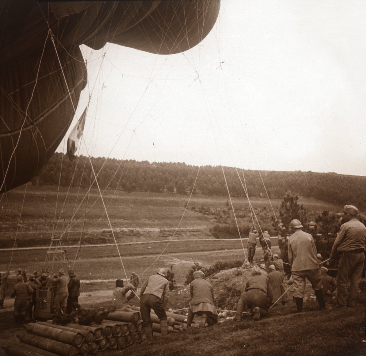 Barrageballon, Genicourt, Nordfrankrig, c1914-c1918 af Unbekannt
