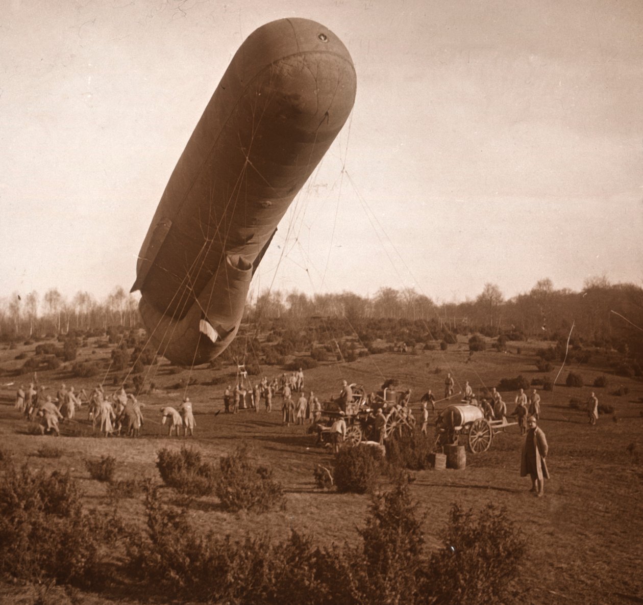 Barrageballon, Somme, Nordfrankrig, c1914-c1918 af Unbekannt