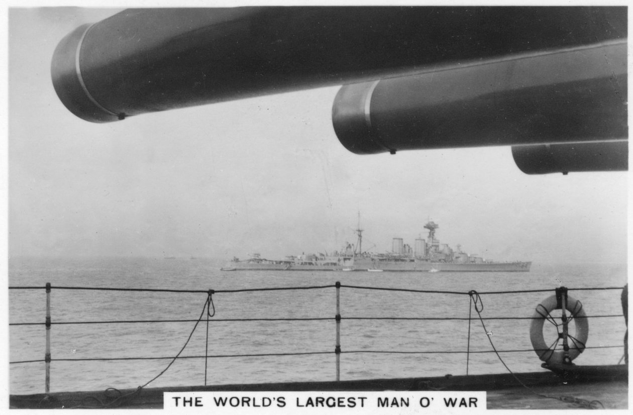 Battlecruiser HMS Hood, set fra HMS Nelson, 1937 af Unbekannt