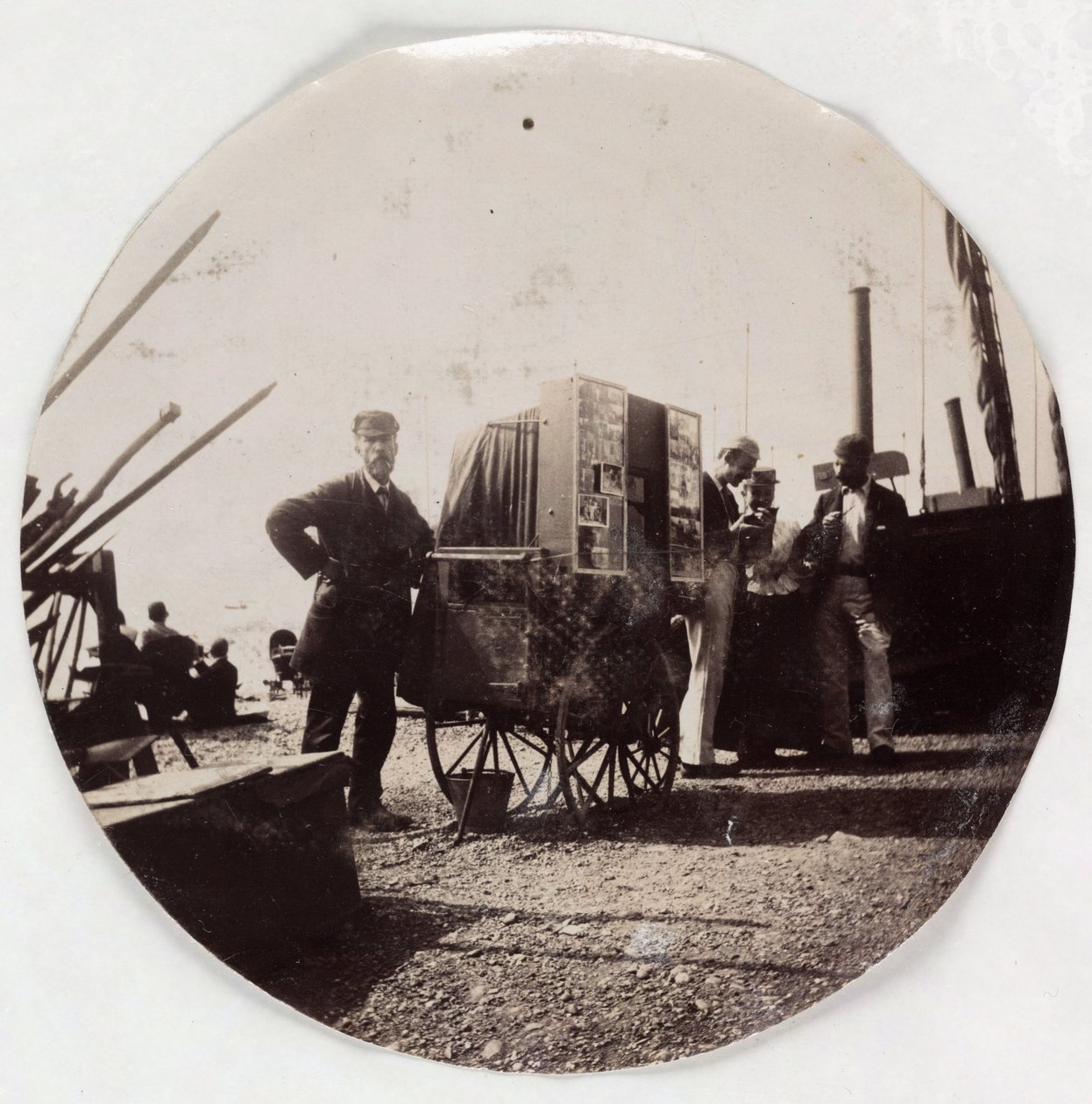 "Strandfotograf", vers 1890 af Unbekannt