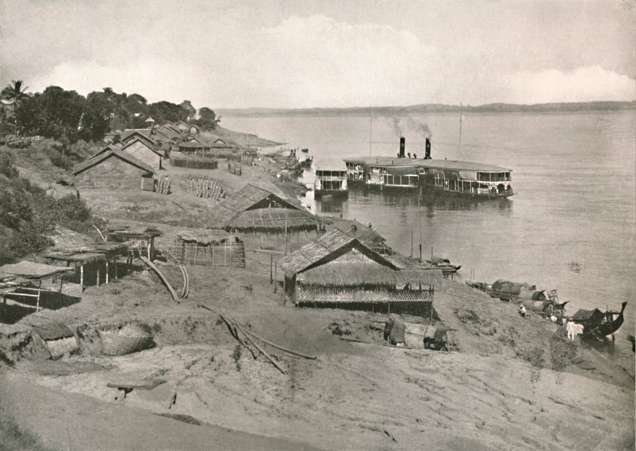 Bhamo - Irrawaddy Flotilla Mail Steamer ved Ghat, 1900. af Unbekannt