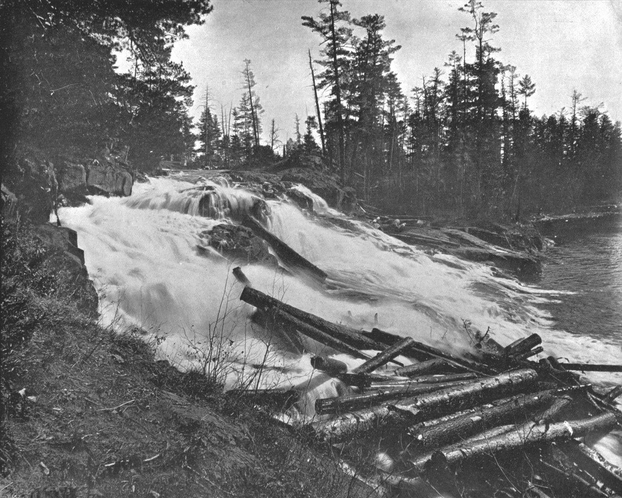 Big Falls, Peshtigo River, Wisconsin, USA, c1900. af Unbekannt